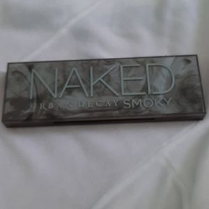 Urban Decay Naked Smoky
